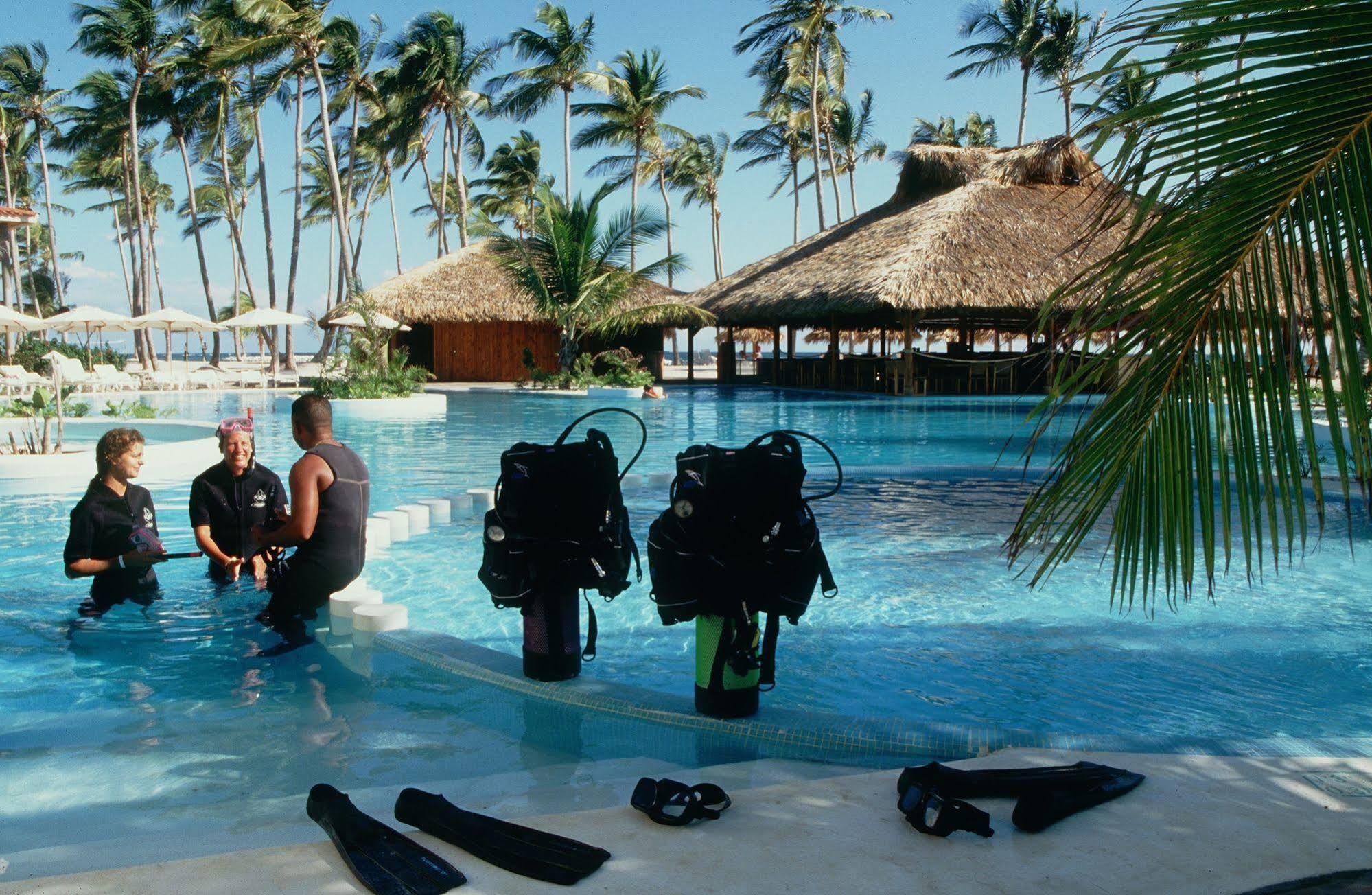  CABEZA DE TORO  5-Star Resort Guide